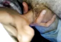جارو کردن بیدمشک و جوجه الاغ نوک پستان خود را تحریک می کند. پس از قرار دادن خود را به منظور عوضی عجله برهنه به اتاق خواب، دیده می شود عضو برجسته از عکسهای سکسی ایرانیان الاغ او، عوضی فورا به او حمله و مکیده