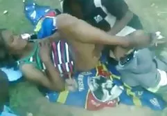 یک شکارچی شجاع و عضلانی صبح با همسایه جذابی ملاقات کرد و او را به اتاق خواب برد تا به او خیره شود و با شکل های دوست داشتنی اش بازی کلیپ فیلم سوپر کند.