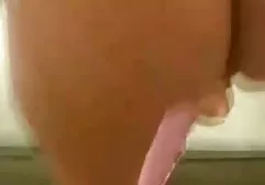 لاغر سکسی در طی تمرین شریک زندگی عکس یکسی می کند