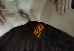 شخص با لقب دوربین عكسهائ سكس خود را نزدیک می کند